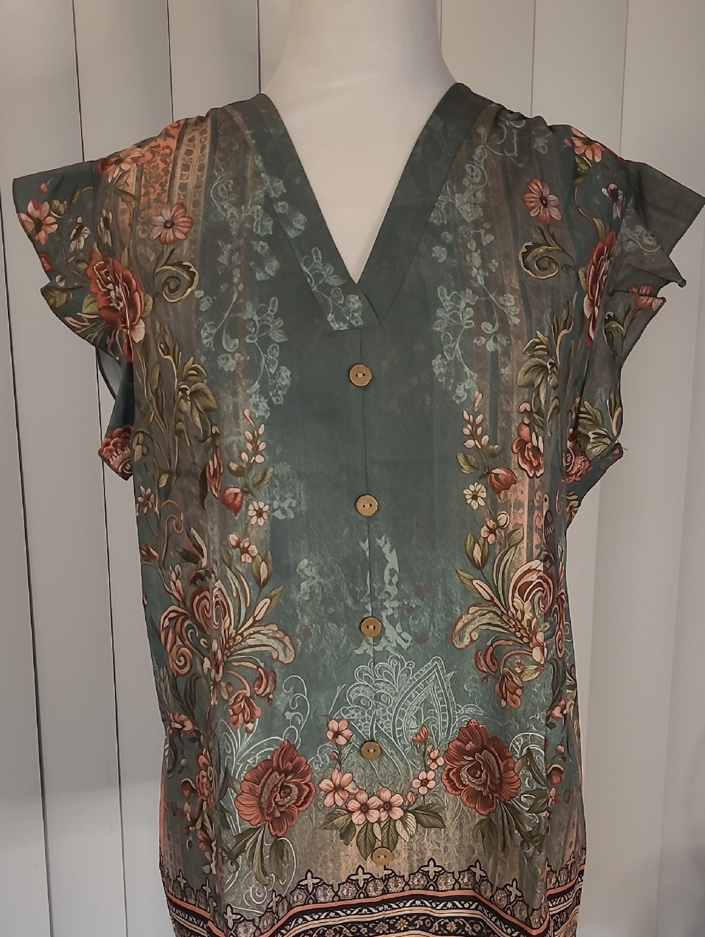 Emery Rose Floral V-Neck Button Front Women’s Top - Green with Coral Accents